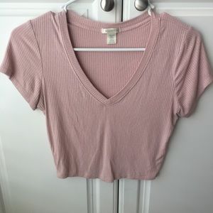 Pink Ribbed V-Neck Shirt Size Medium